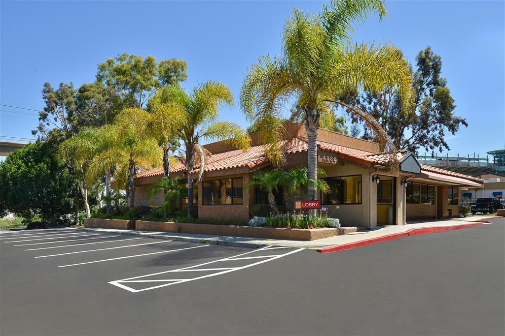 Motel 6 San Diego - Mission Valley Exterior foto